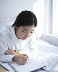 [생계비 지원]  '더 이상 혼자가 아닌' 진희를 응원합니다.